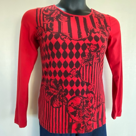Nicole Benista - XL Long Sleeve Graphic T-Shirt - Picture 3 of 5